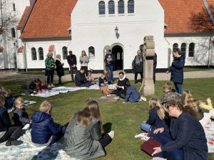 Gudstjeneste og påskeskattejagt @ Nazarethkirken | Ryslinge | Danmark